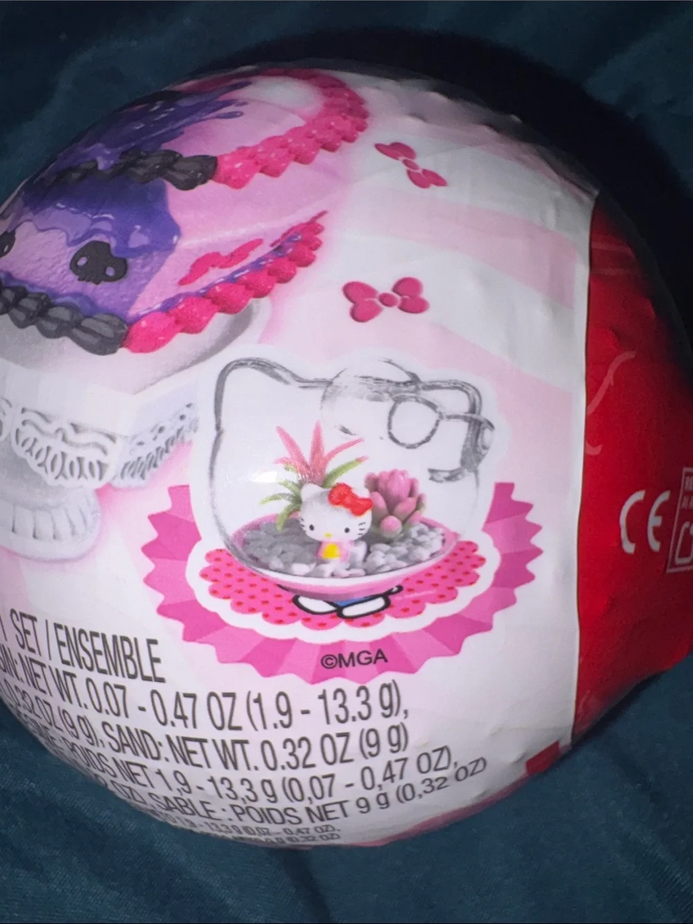 Hello Kitty and Friends - Mini Verse Make It Mini! Surprise Ball  Age 8+